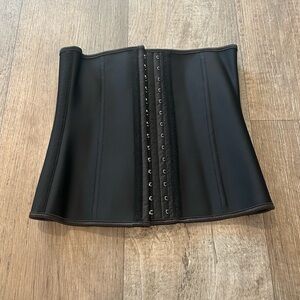Black Waist Trainer Corset Top with Hook-and-Eye Front Burlesque Goth